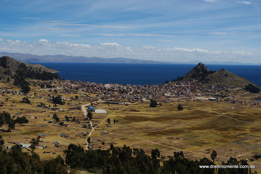 Blick auf Copacabana am Titicacasee